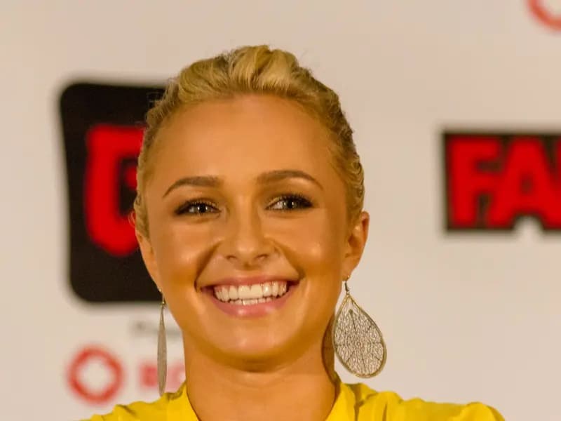Hayden Panettiere smiling during a public appearance in 2011