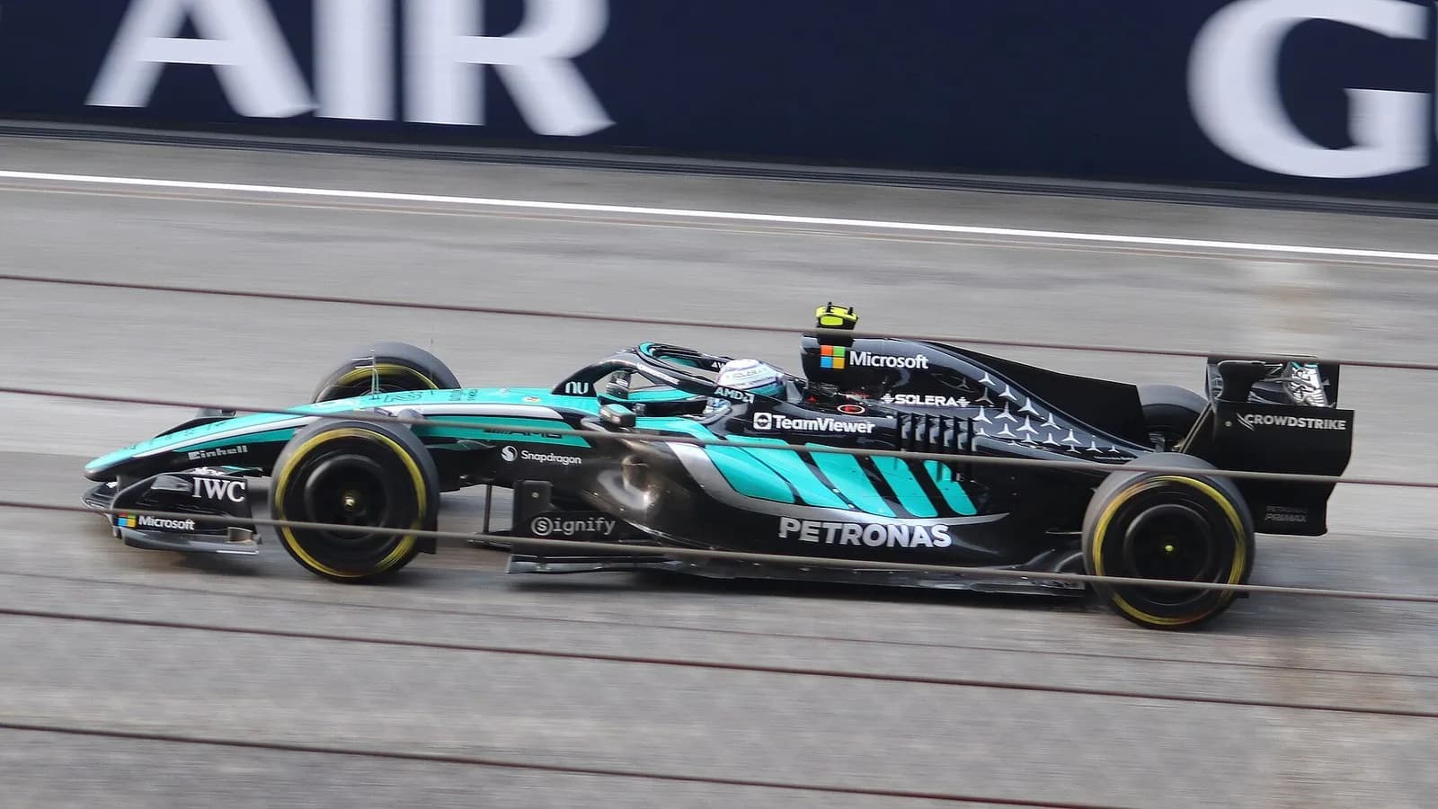Kimi Antonelli's black and teal Mercedes W17 at speed during the 2026 Bahrain Grand Prix, photographed on 4 October 2026, a file photograph of the car at an earlier race and not of the Mexico City weekend