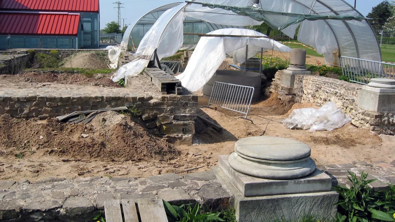 An archaeological excavation at Xanten, a Roman-era site in Germany, illustrative of the Dortmund dig and not the Dortmund site itself, photographed in April 2005