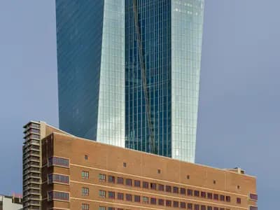 European financial district representing the integration of climate risk into banking