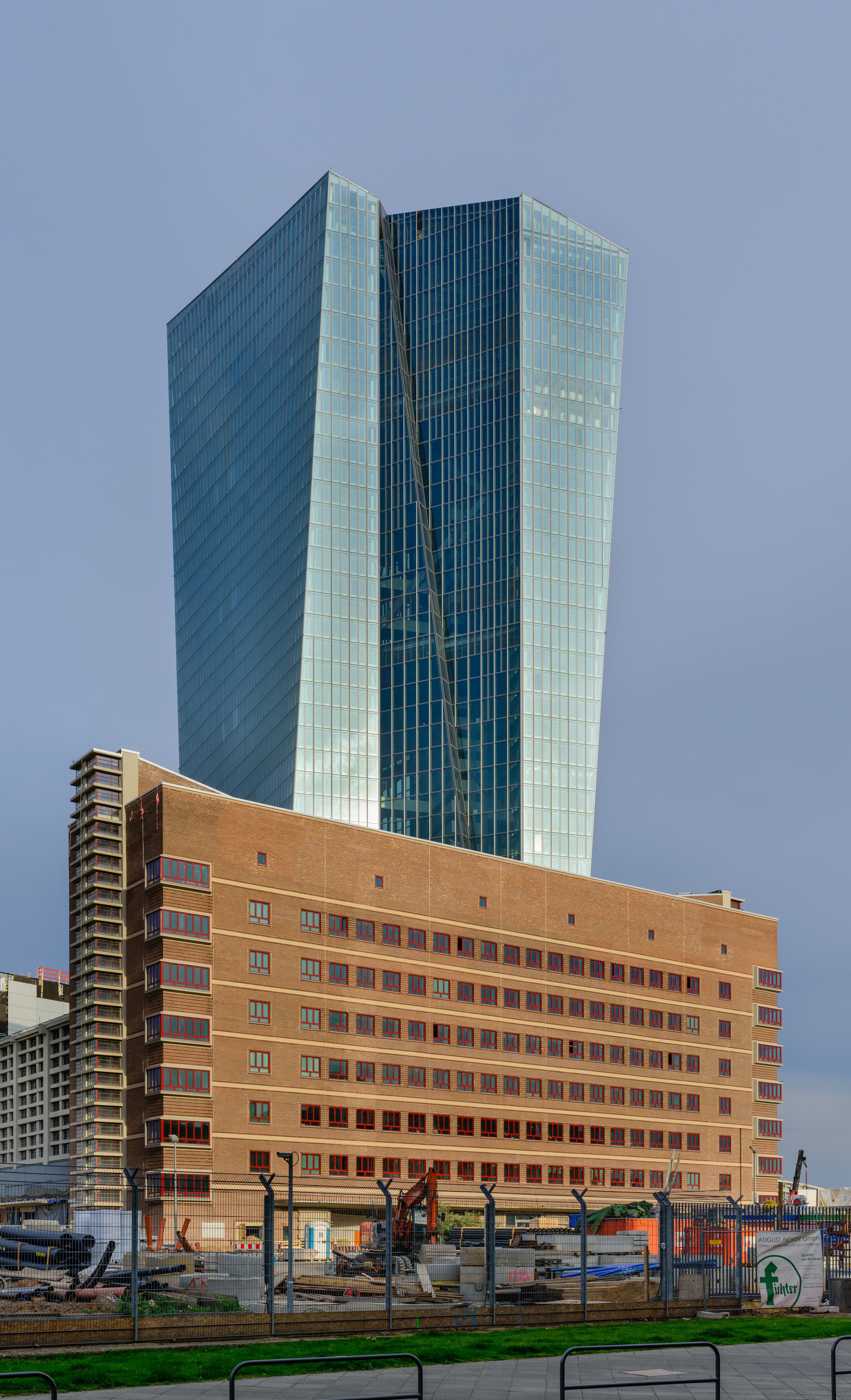 European financial district representing the integration of climate risk into banking