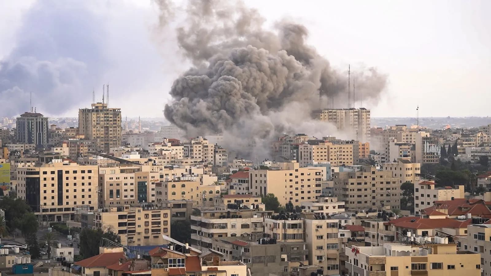 An Israeli airstrike on the Gaza Strip during the Gaza-Israel war, illustrative of the strikes described in this report rather than the specific attack that killed the journalist named