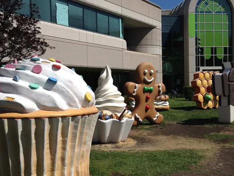 Android-themed dessert statues outside a building at Google's Mountain View campus, photographed in 2014, illustrative of the company and not of the Gemini app