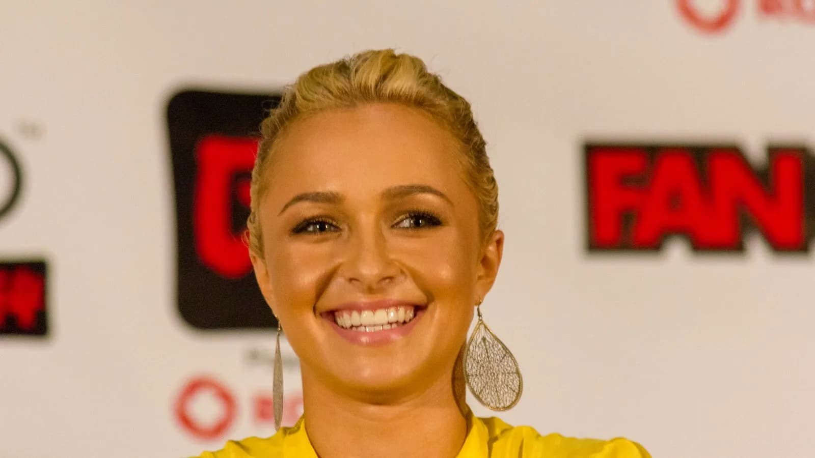 Hayden Panettiere smiling during a public appearance in 2011