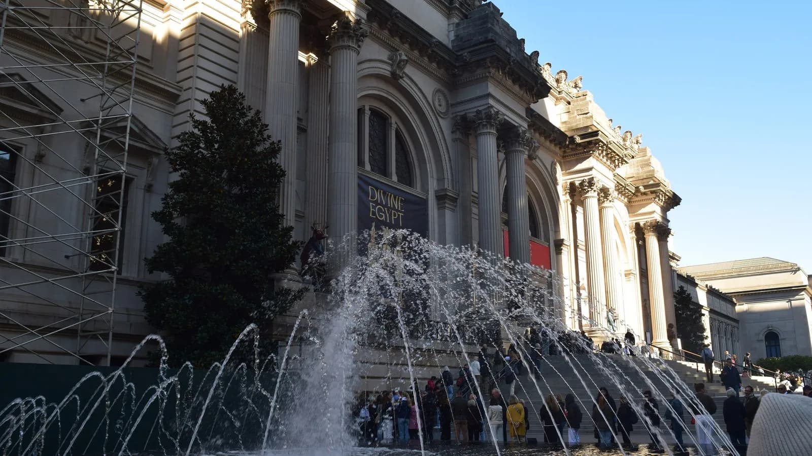 The Metropolitan Museum of Art's Fifth Avenue entrance in New York, home of the Peripheries installation, photographed prior to the exhibition opening