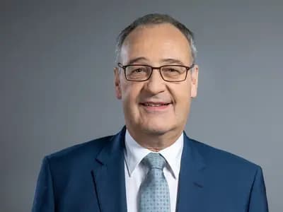 Official portrait of Guy Parmelin, photographed in December 2019