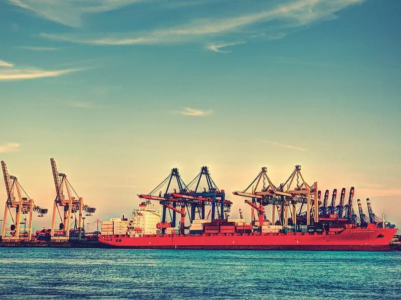 Container cranes and cargo at a Saudi Arabian port