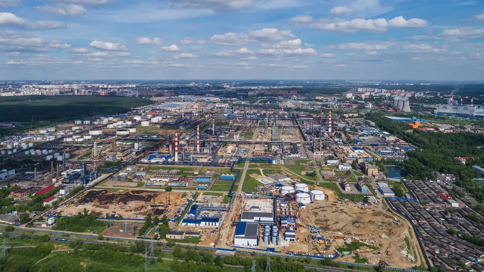 The Moscow oil refinery at Kapotnya in the south-east of the city, seen from the air in May 2017