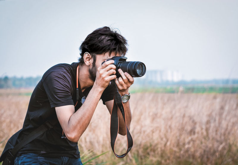 The Art of Capturing Emotions: Powerful Images that Evoke Feelings